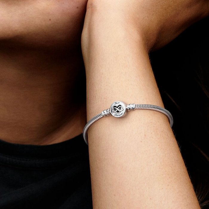 Bracelet fermoir cœur infini