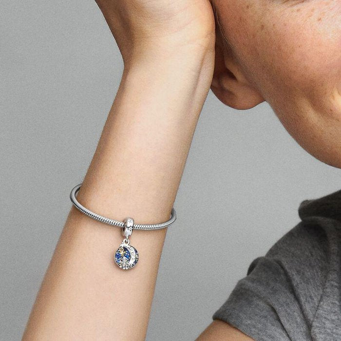 Pendentif Charm Père Noël sur la Lune