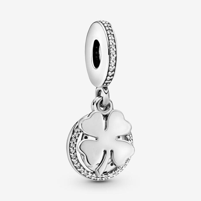 Pendentif porte-bonheur en forme de trèfle à quatre feuilles