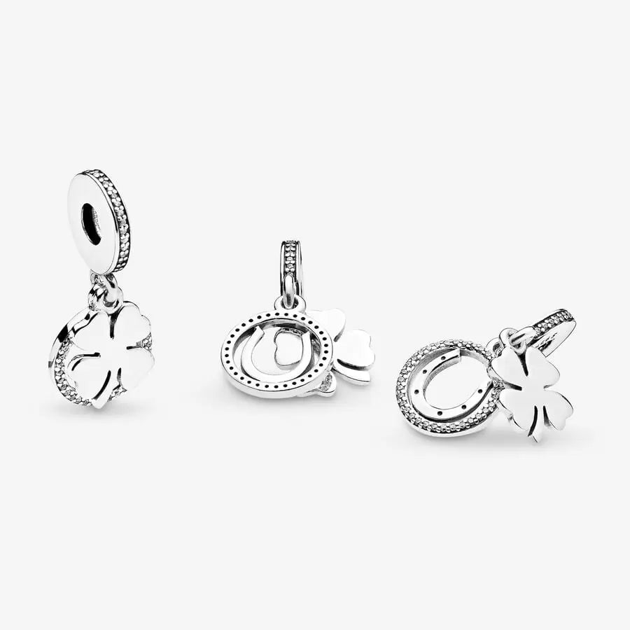 Pendentif porte-bonheur en forme de trèfle à quatre feuilles