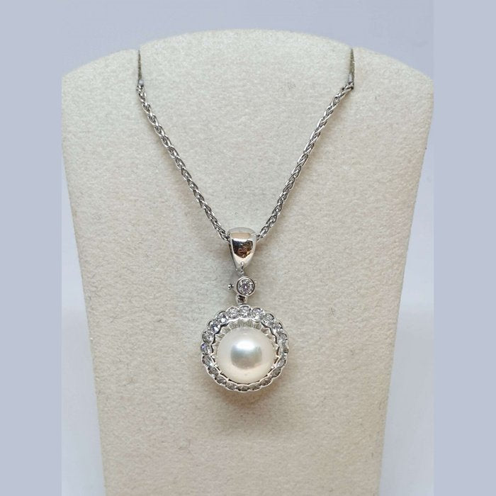Collier ras du cou avec perles et bracelet