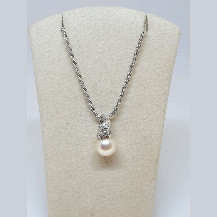 Collier ras du cou avec perles et bracelet