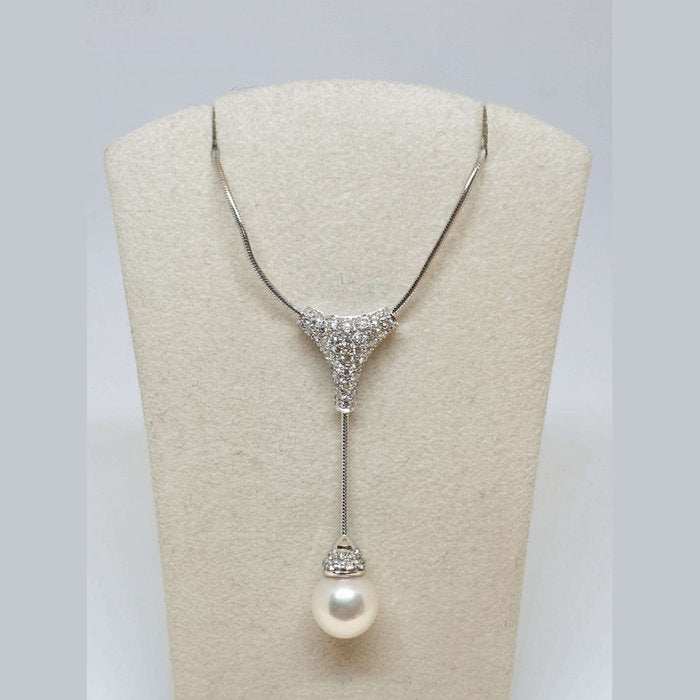 Collier ras du cou avec perles et bracelet