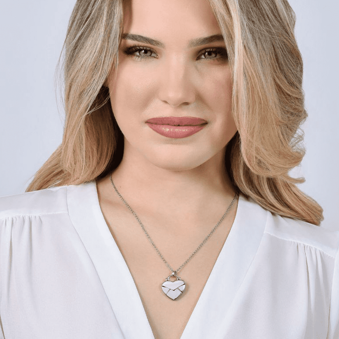 COLLIER FEMME EN ACIER AVEC LETTRE COEUR