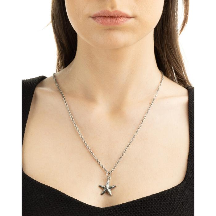Charme étoile de mer nue