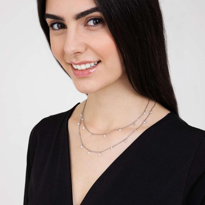 Collana in acciaio con cristalli bianchi