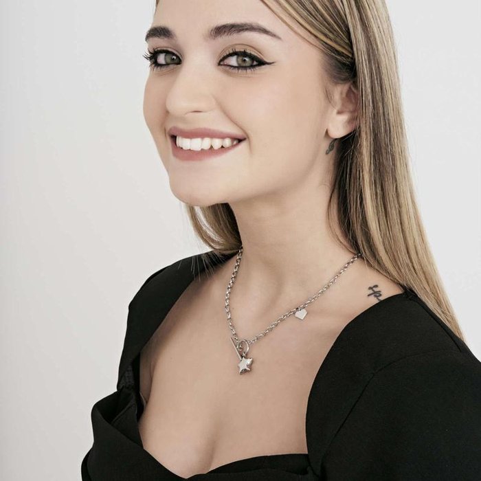 Collana in acciaio con stella e cuore