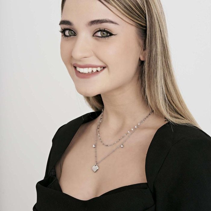 Steel necklace with heart and white crystals