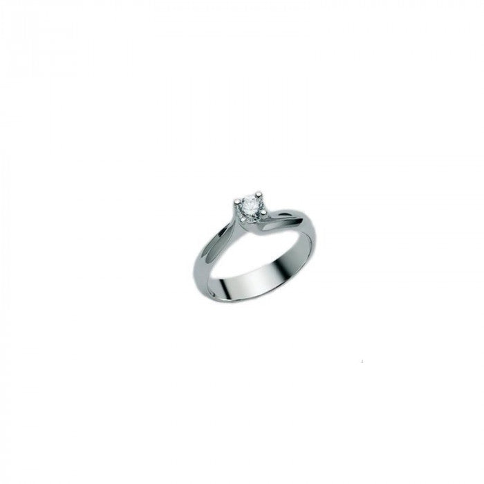 Solitaire ring with brilliant