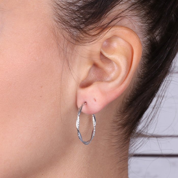 Orecchini in Argento 925 cerchio ad intreccio leggero