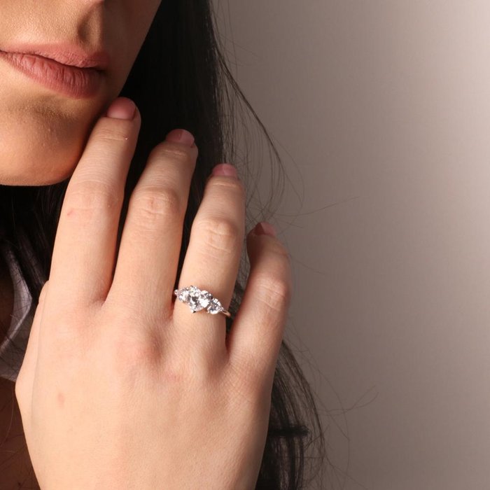 925 Silver Ring with Zirconia Hearts