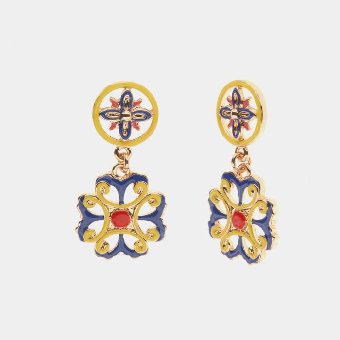 Boucles d'oreilles en métal avec fleurs en majolique émaillées bleues, jaunes et rouges