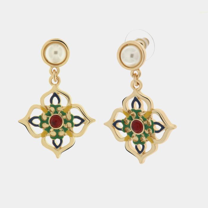 Boucles d'oreilles en métal avec pendentif en croix de Malte orné de majolique