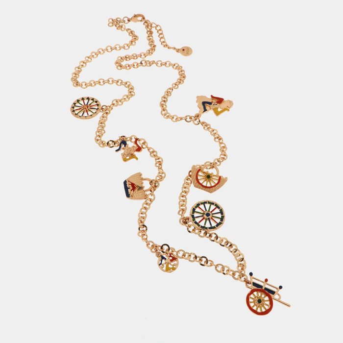 Collier en métal avec breloques siciliennes, panier sicilien, Trinacria
