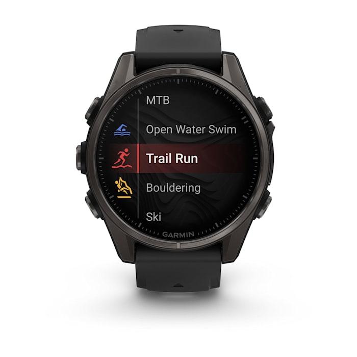 Fēnix® 8 - 43 mm, AMOLED, saphir, titane, DLC gris carbone avec bracelet en silicone noir/gris galet
