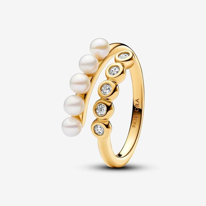 Ring Intreccio with Cultured Freshwater Pearls and Luminous Stones