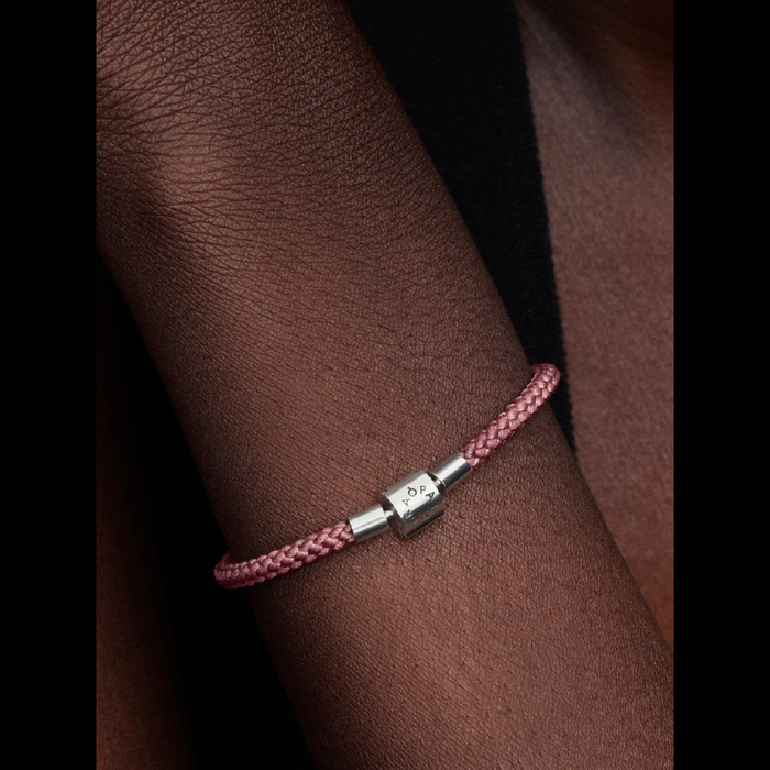 Bracciale in Corda Rosa con Chiusura a Barile