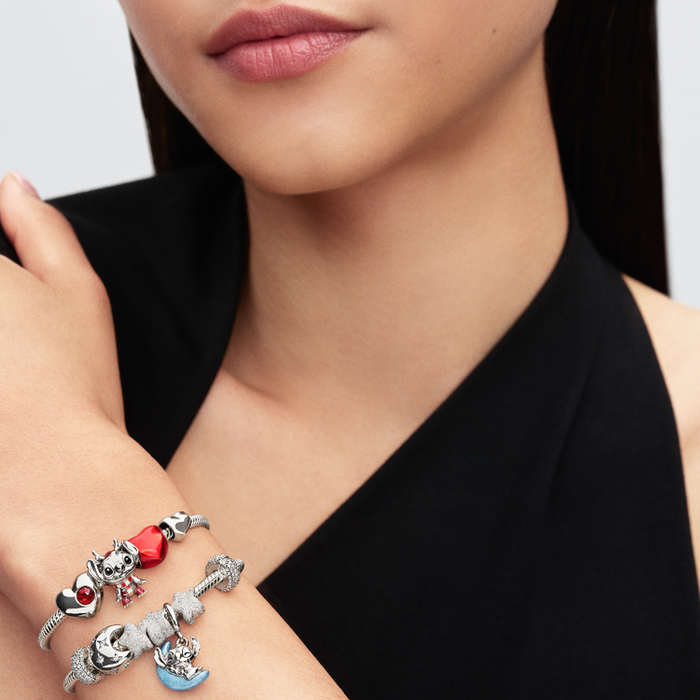 Charm Disney, Lilo & Stitch, Stitch sulla luna che si illumina al buio