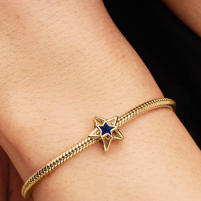 Charm Openwork Stella
