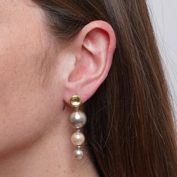Orecchini in Metallo con perle pendenti