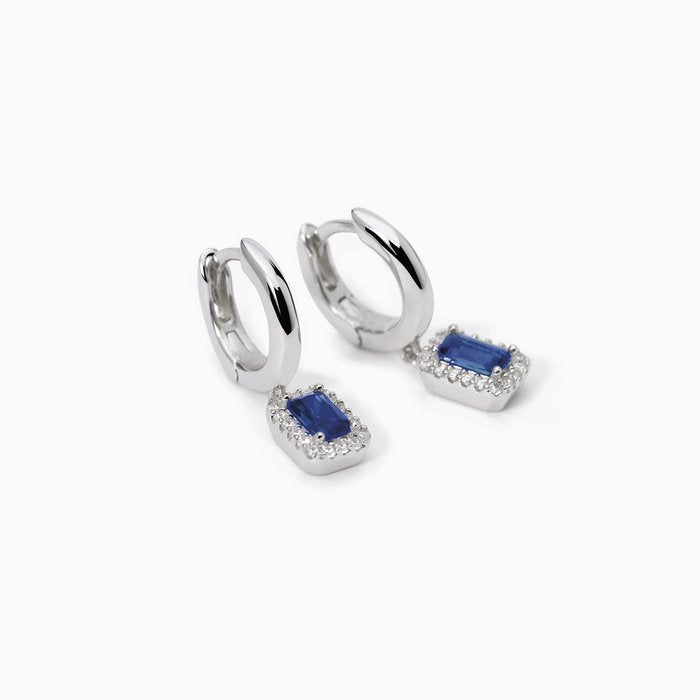 Boucles d'oreilles créoles en argent avec saphirs synthétiques COOL OU RÉTRO ?