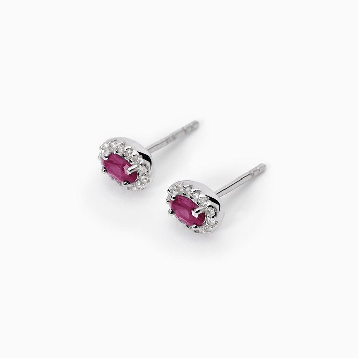 Silver stud earrings with synthetic rubies COOL OR RÉTRO?