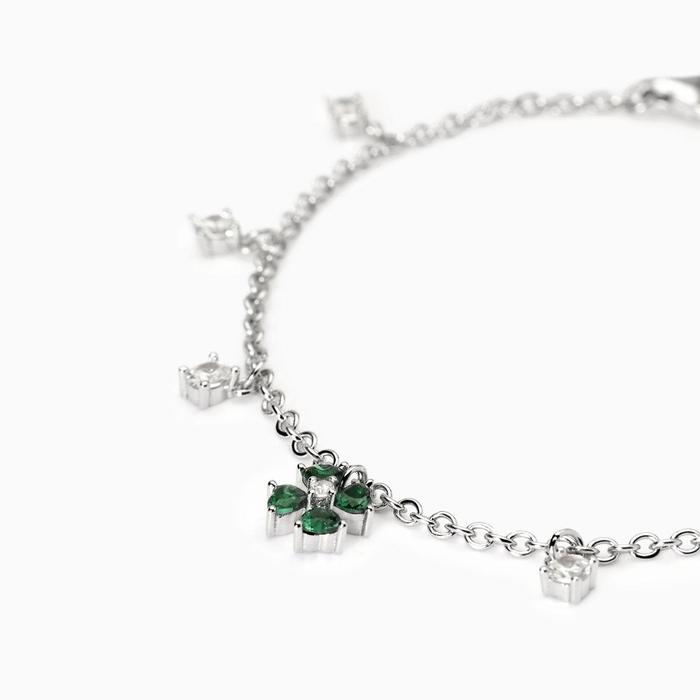 Bracciale in argento con quadrifoglio Cercami