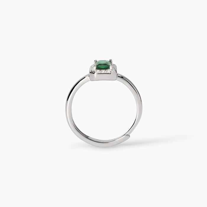 Synthetic Emerald Ring Cool or Retro?