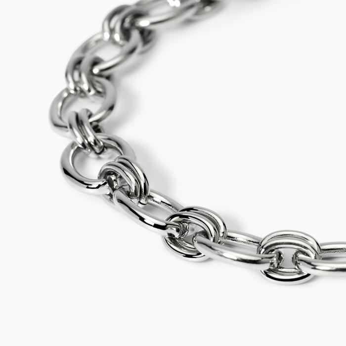 Bracciale in acciaio con catena larga
