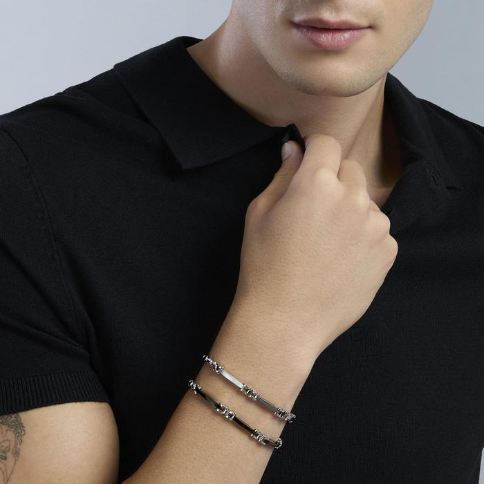 Bracciale regolabile con elementi neri Style 20