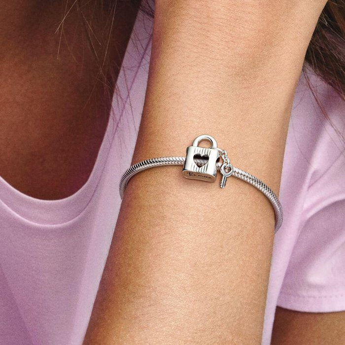 Cadenas et clé à breloques « Sois à moi »