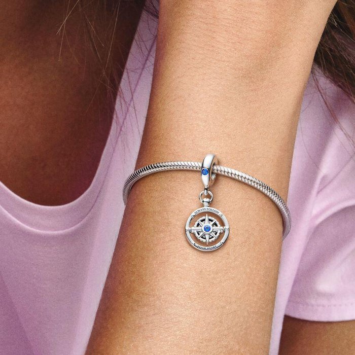 Charm Pendente Bussola "Always Follow Your Heart"