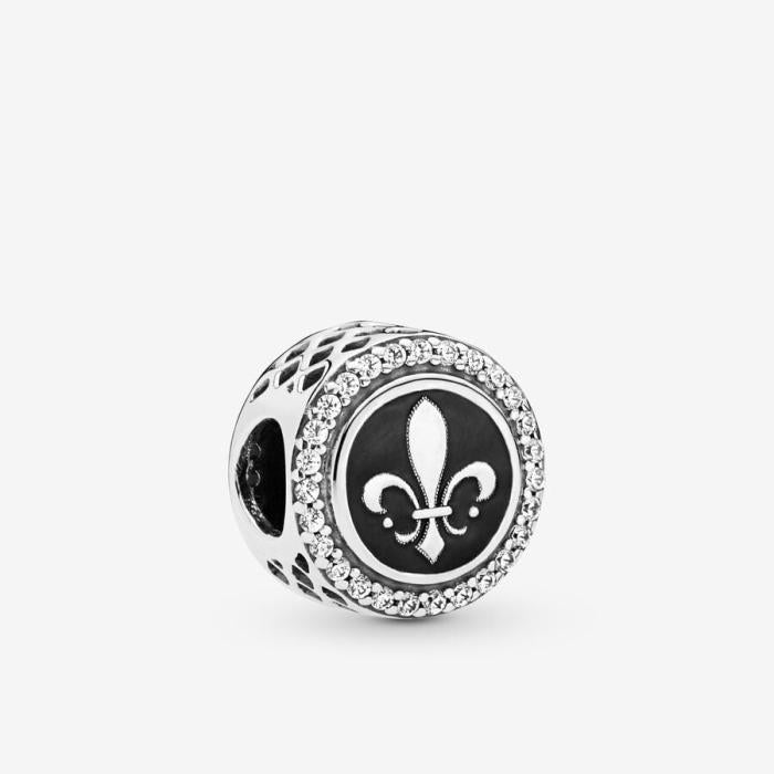 Charm Openwork Giglio