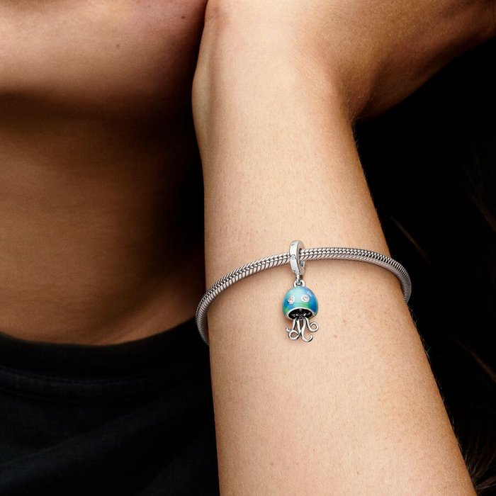 Charm Pendente Medusa che cambia colore