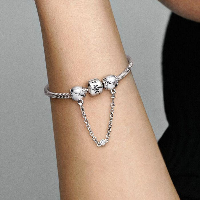 Charm Safety Chain Hearts in Relief
