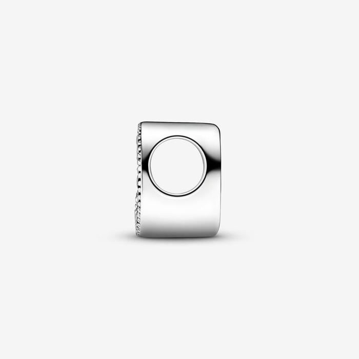 Charm Lettera C