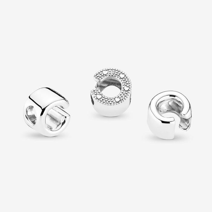 Charm Lettera C