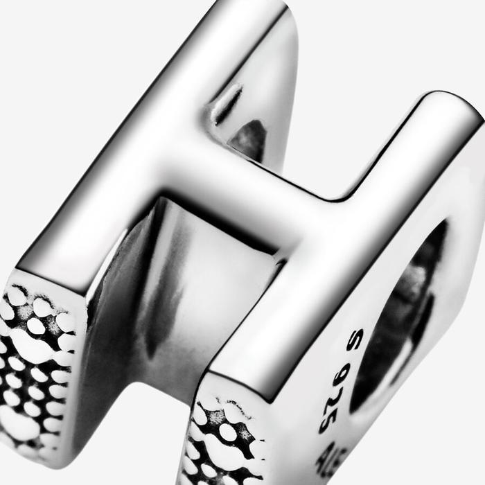 Charm Lettera H