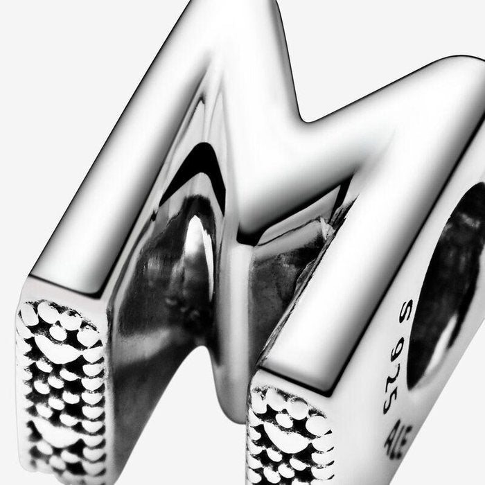 Charm Lettera M