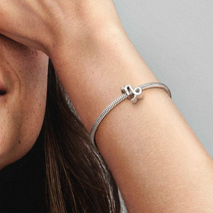 Charm Capricorno