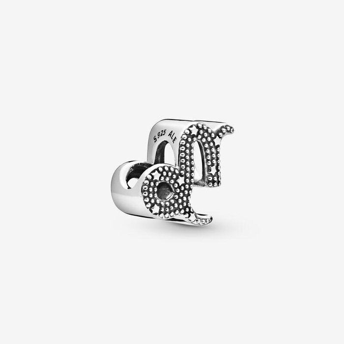 Charm Capricorno