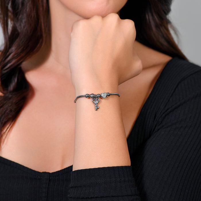 WOMEN'S BRACELET IN STEEL KEY AND CRYSTALS