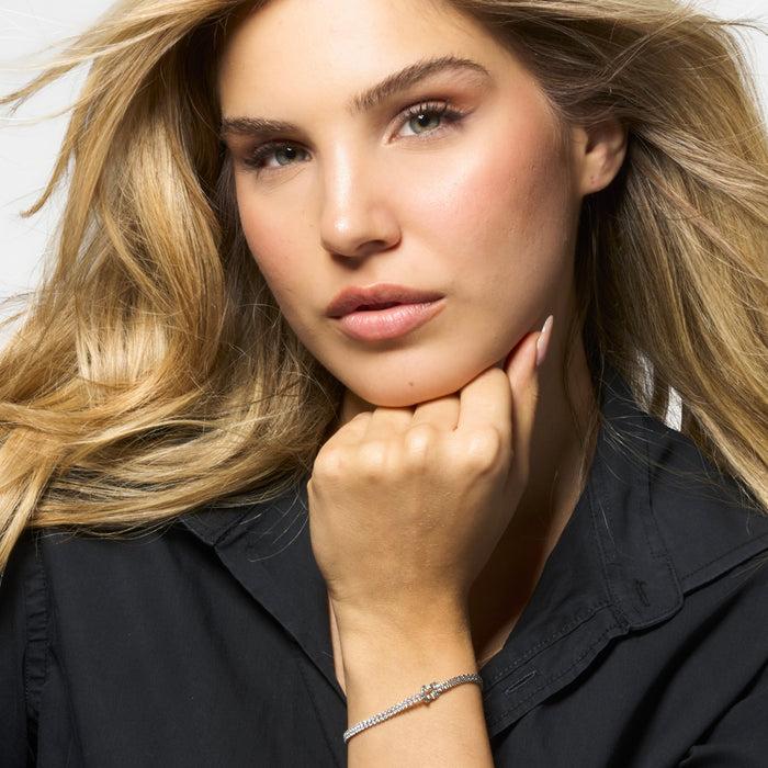 BRACCIALE DONNA IN ACCIAIO CON NODO E ZIRCONI BIANCHI