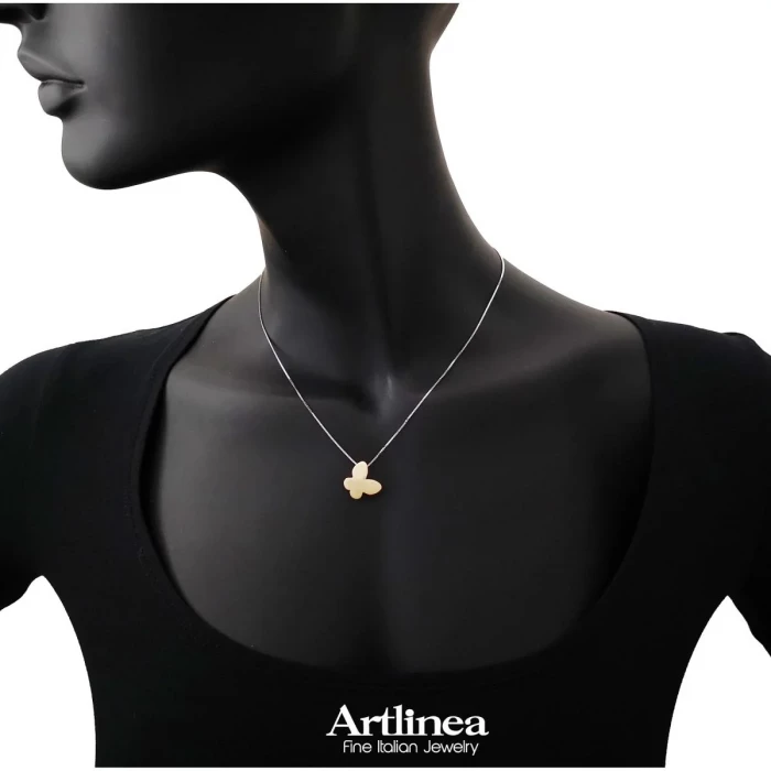 Collana in oro 18kt con pendente a forma di Farfalla