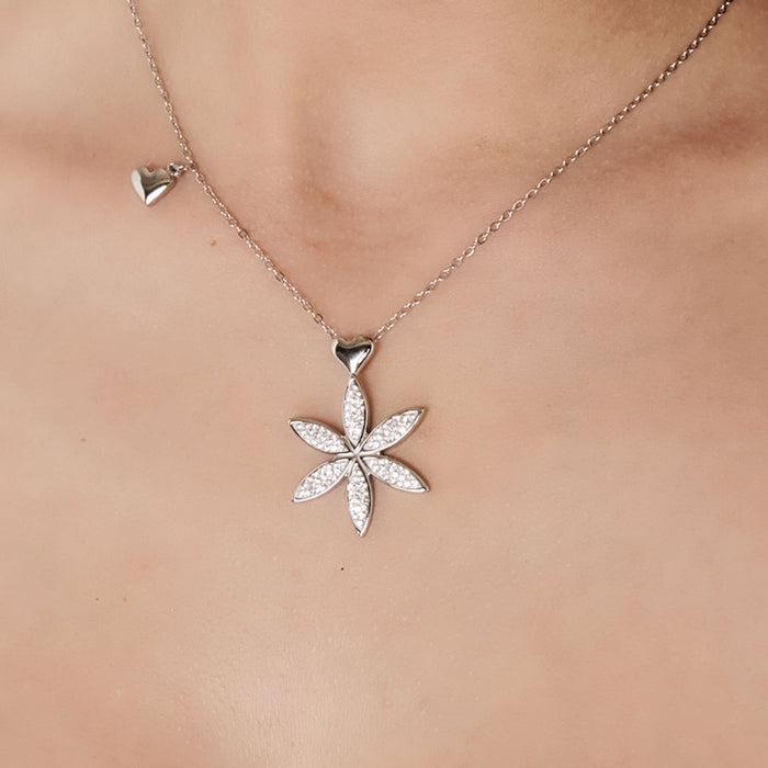 COLLIER FEMME EN ACIER AVEC FLEUR DE VIE ET ​​COEUR