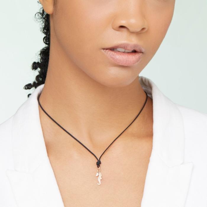 SEAHORSE PENDANT