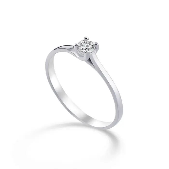 Anello solitario
