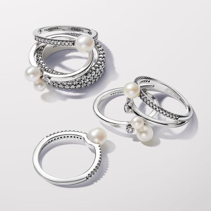 Anello Doppia Fascia con Perla d’Acqua Dolce Coltivata e Pavè