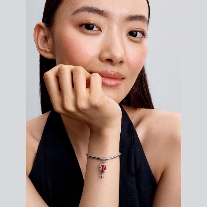 Pendentif montgolfière rouge
