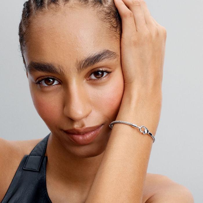 Bracciale con maglia geometrica